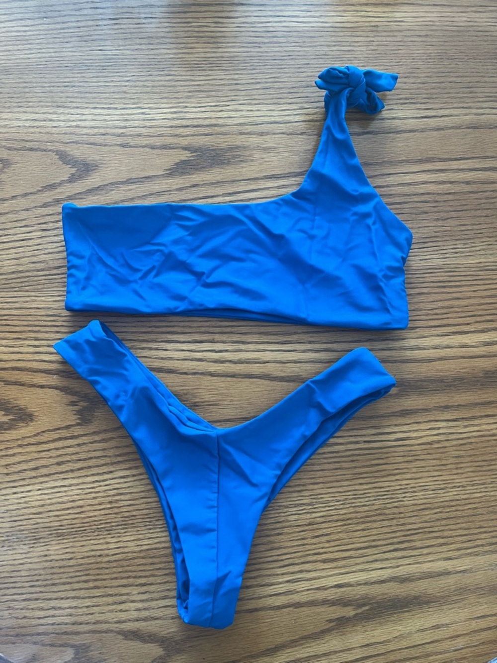 Zaful Electric Blue One-Shoulder Bikini with Knot Detail